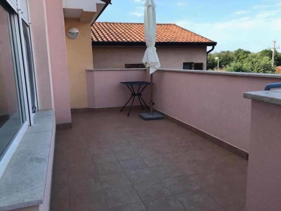 Apartment, 200M From Sea Brtonigla Exterior photo